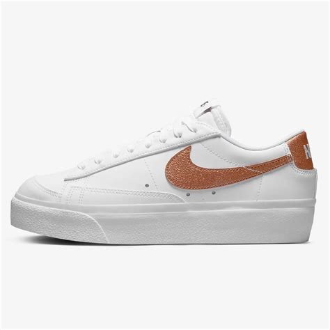 nike blazer platform weiß|nike blazers low platform white.